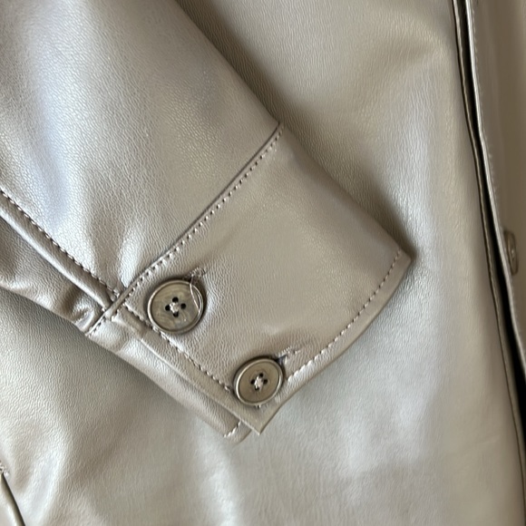 Oak+Fort Faux Leather Shacket- XXS-XS - Picture 5 of 11